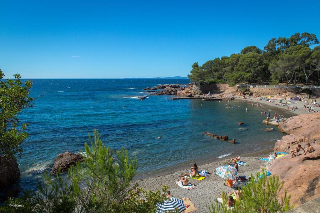 Villa Le Hameau - Cap Esterel Saint-Raphaël 外观 照片