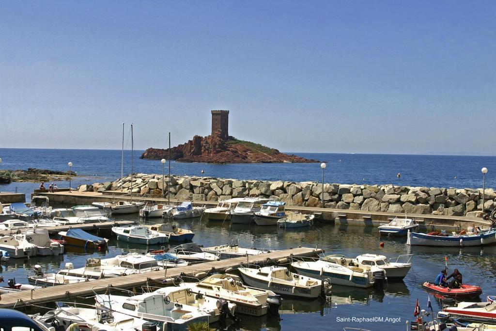 Villa Le Hameau - Cap Esterel Saint-Raphaël 外观 照片