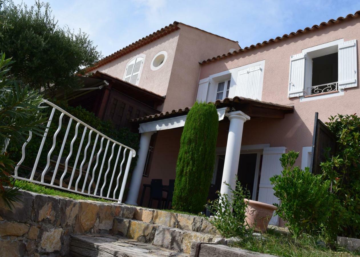 Villa Le Hameau - Cap Esterel Saint-Raphaël 外观 照片